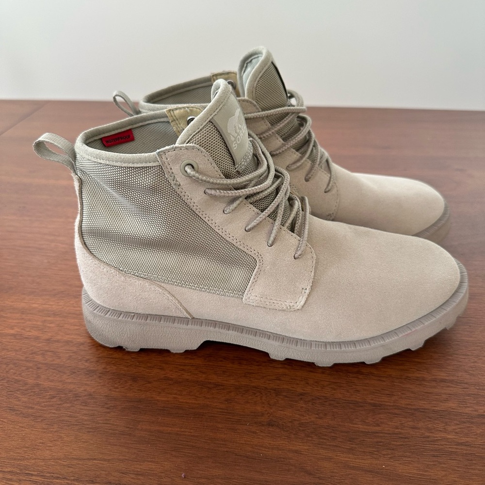 Men’s Sorel Caribou Mod Chukka WP, Beige Suede Boots Waterproof, sz 9, Like New